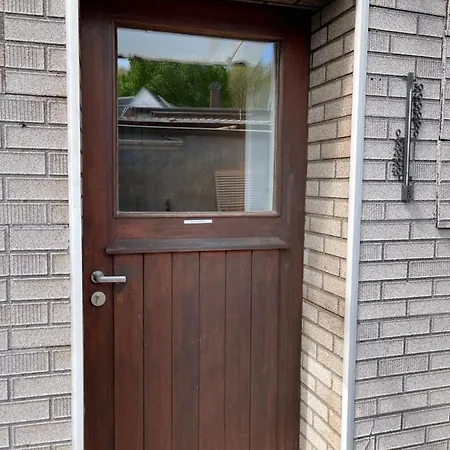 Bollgarten 8 * Cologne